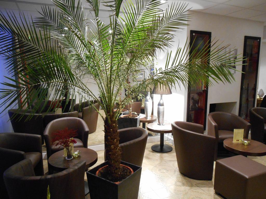Hotel De Montaulbain Verdun-sur-Meuse Eksteriør bilde
