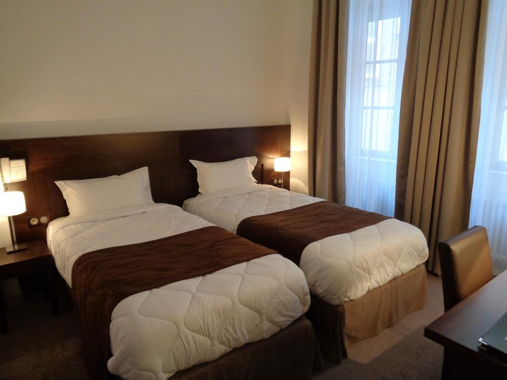Hotel De Montaulbain Verdun-sur-Meuse Eksteriør bilde