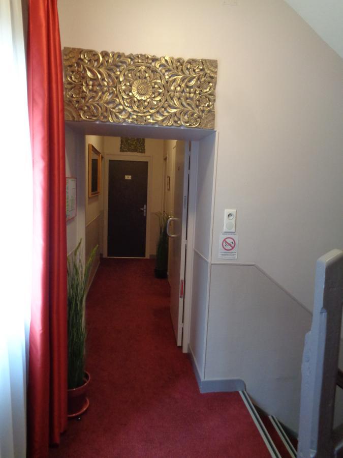 Hotel De Montaulbain Verdun-sur-Meuse Eksteriør bilde